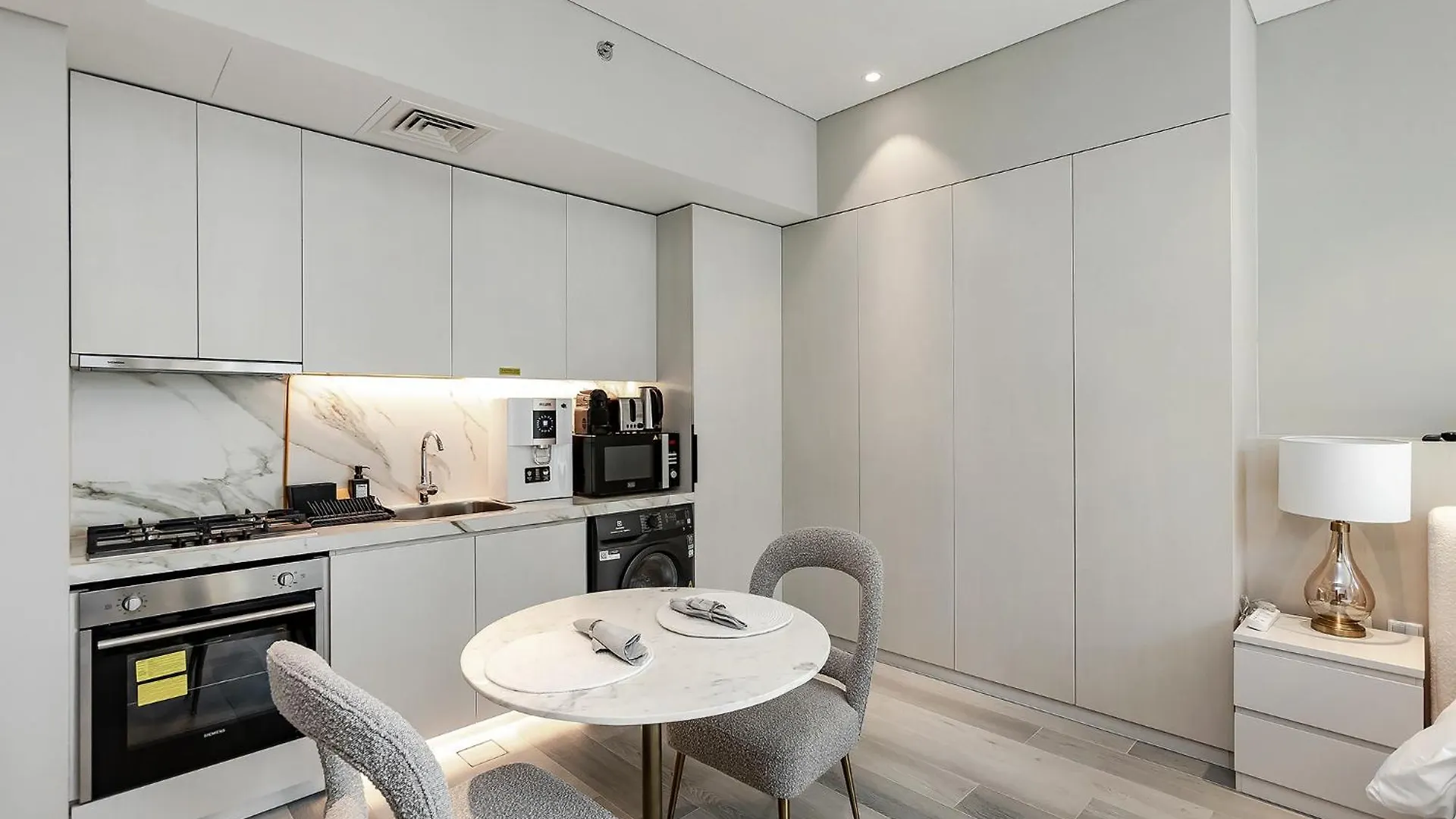 Great Apartments At Marina Star With City View Dubai
