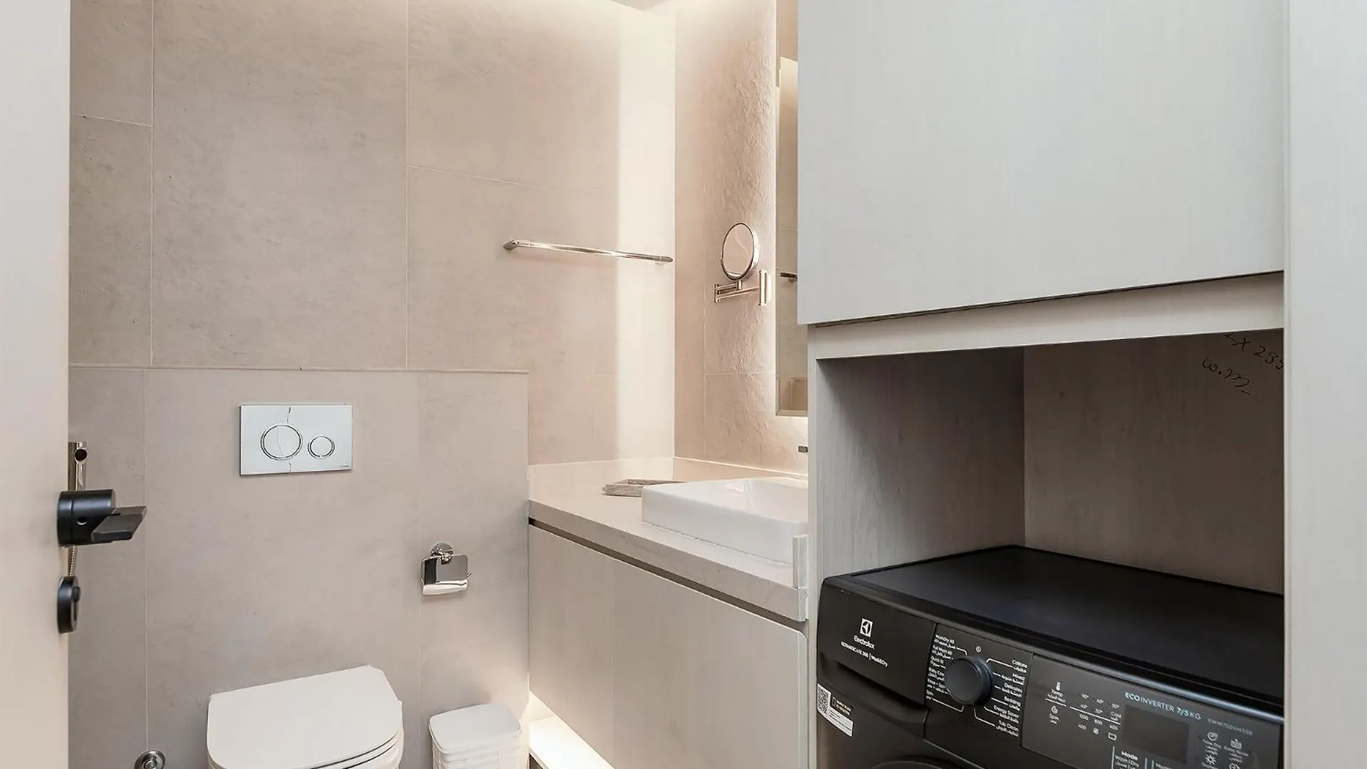 Great Apartments At Marina Star With City View Dubai